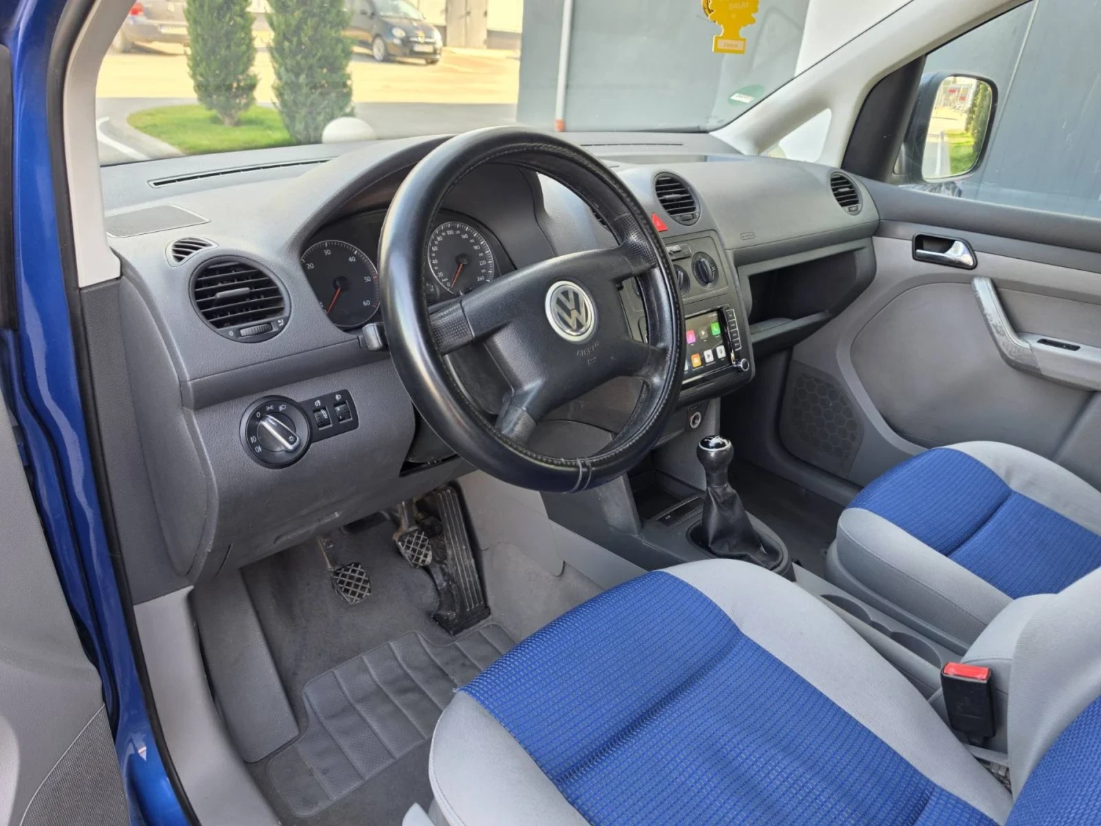 VW Caddy 1.9, снимка 17 - Автомобили и джипове - 53989375