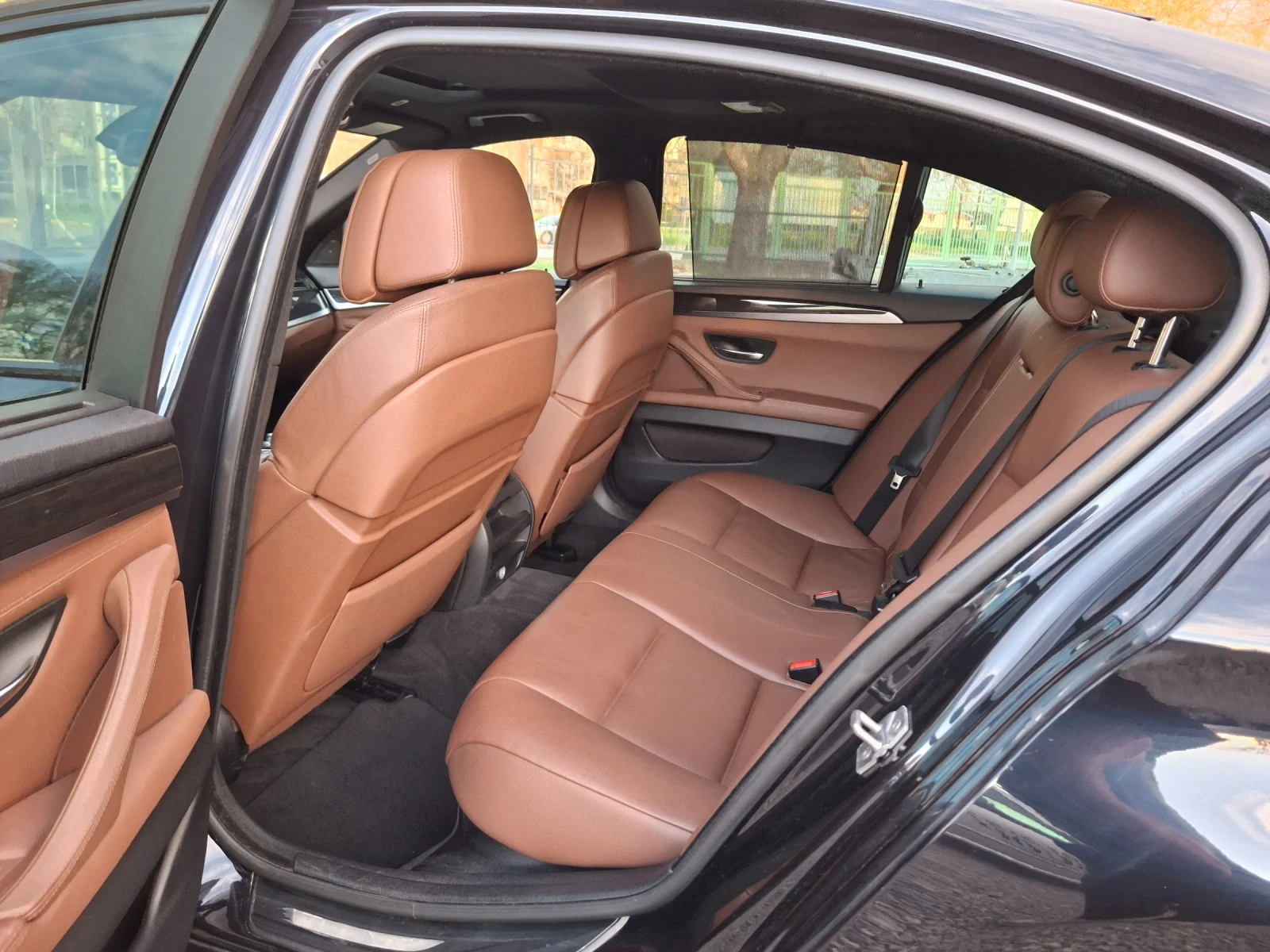 BMW 530 BMW M.Paket , снимка 11 - Автомобили и джипове - 54128104