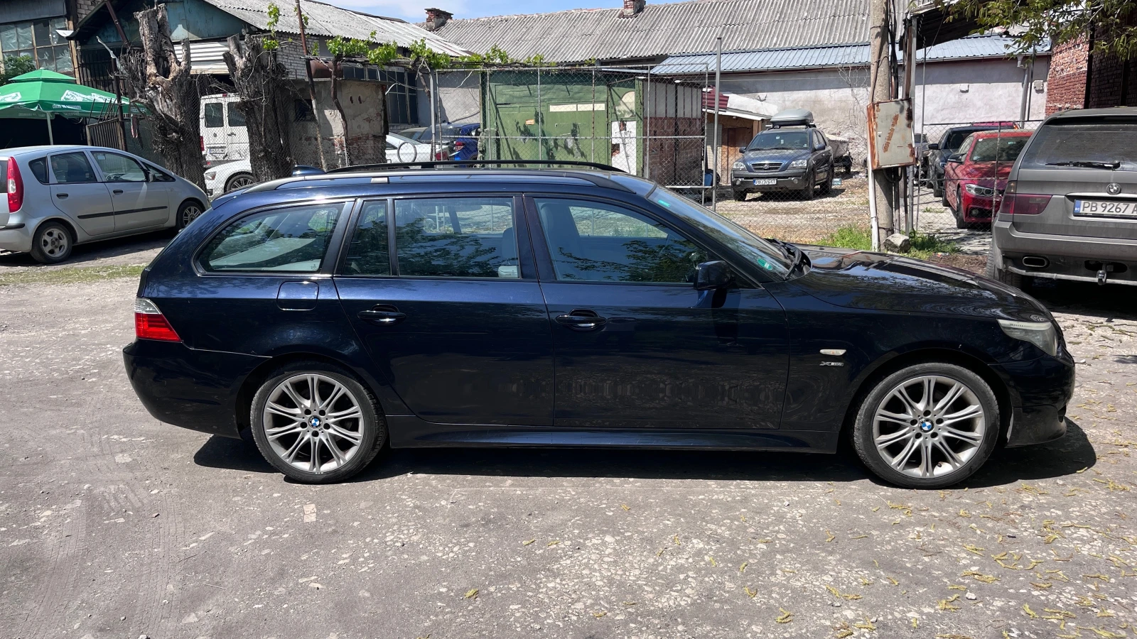 BMW 530 xd Edition M Paket Lci SoftClose Keyless Pano CiC , снимка 2 - Автомобили и джипове - 54366656