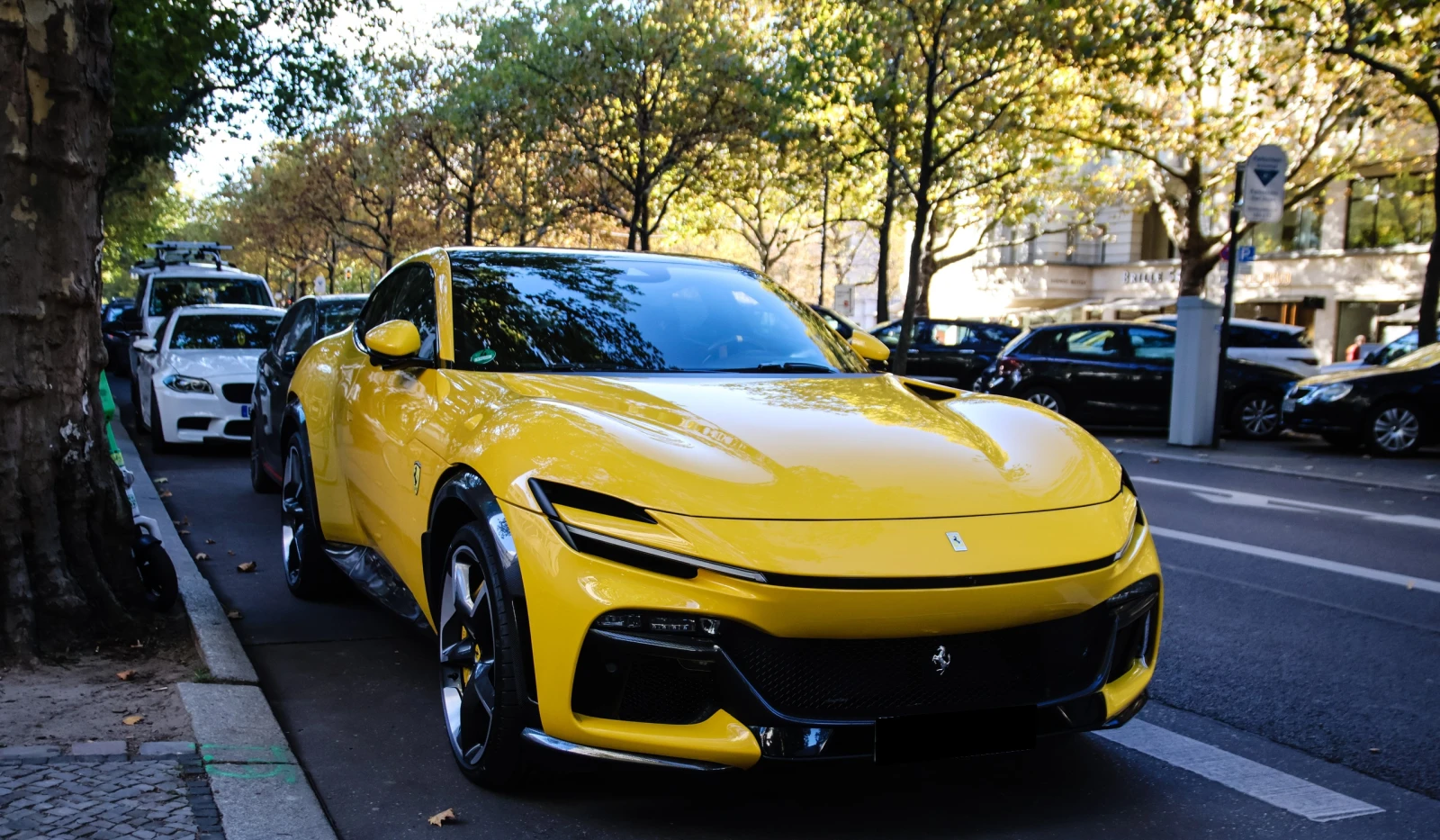 Ferrari Purosangue 6.5 V12, снимка 3 - Автомобили и джипове - 54572317