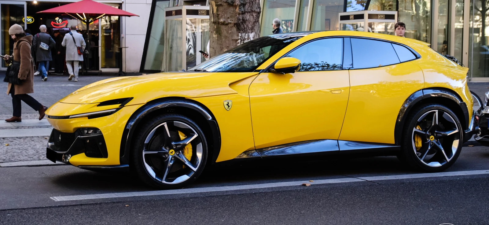 Ferrari Purosangue 6.5 V12, снимка 5 - Автомобили и джипове - 54572317