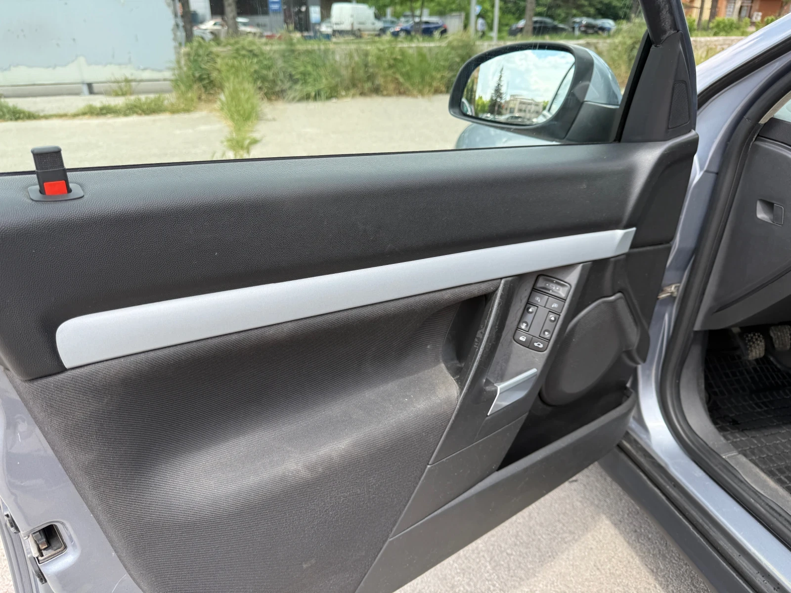 Opel Vectra 1, 8 122кс., снимка 13 - Автомобили и джипове - 54720979