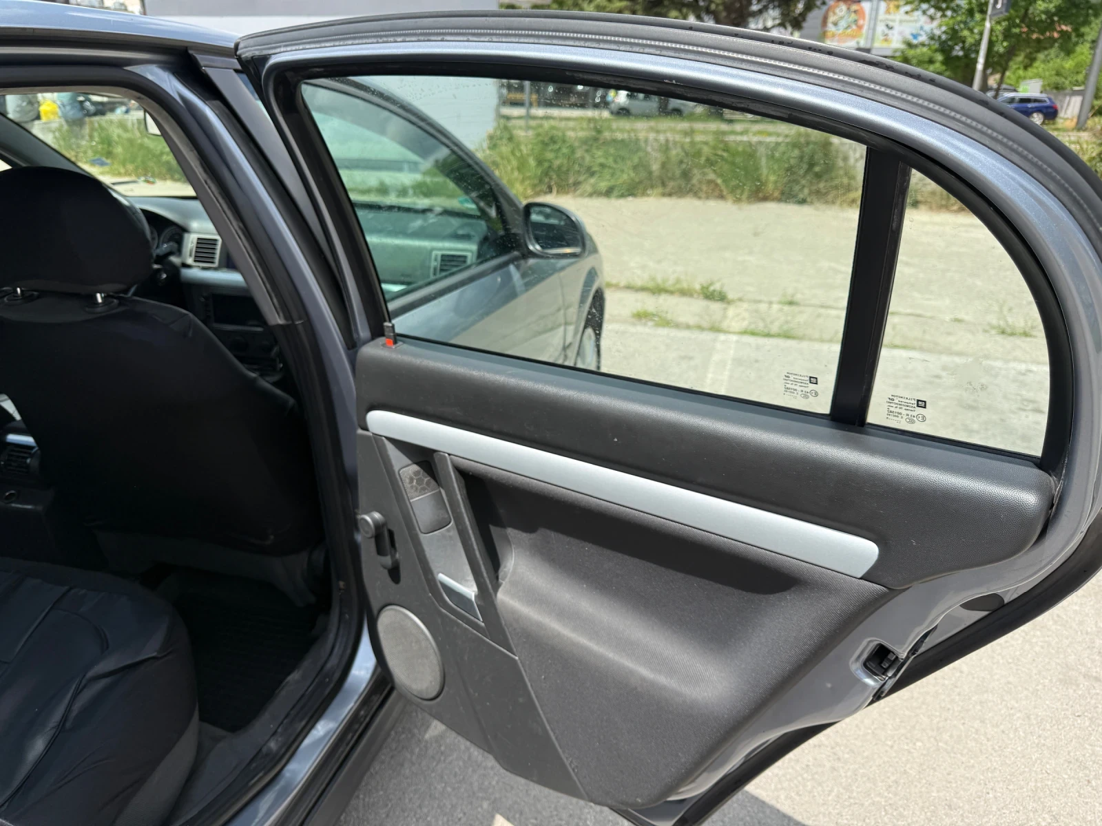 Opel Vectra 1, 8 122кс., снимка 17 - Автомобили и джипове - 54720979