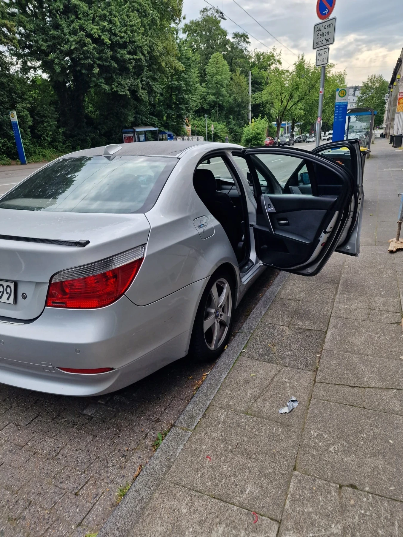 BMW 520, снимка 3 - Автомобили и джипове - 55012300