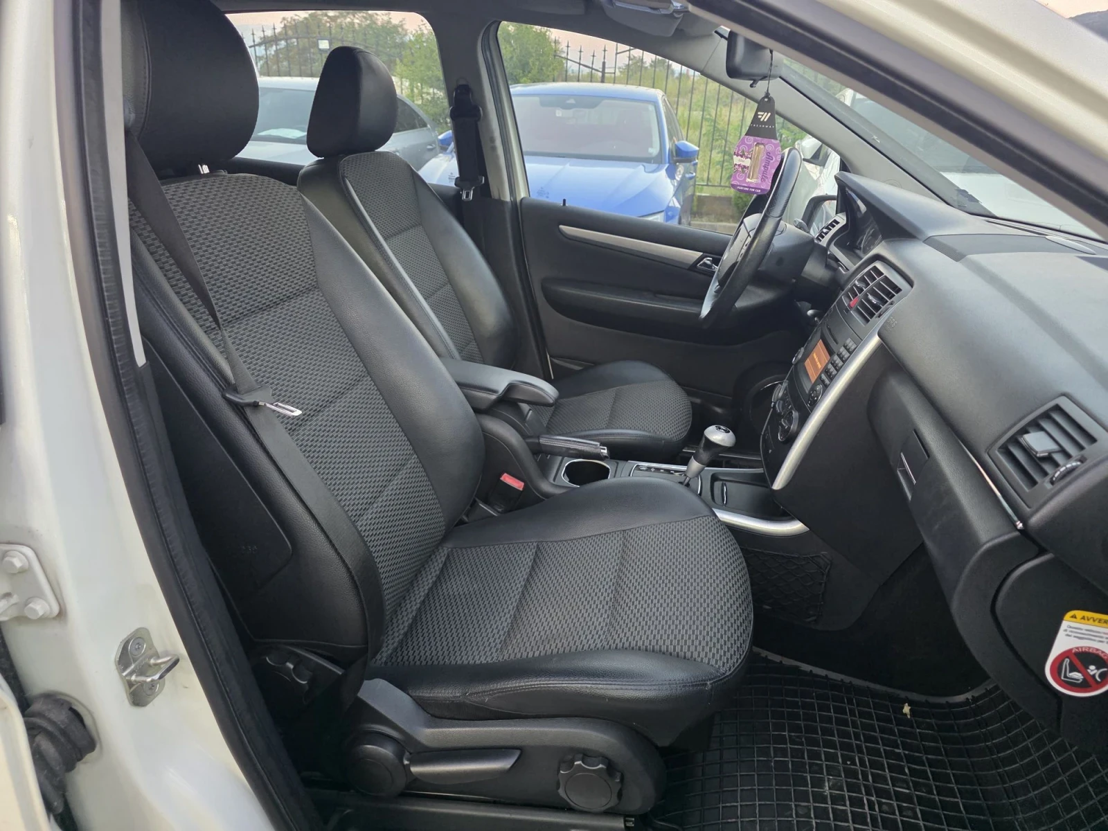 Mercedes-Benz B 200 Cdi | Автоматик | Топ състояние , снимка 8 - Автомобили и джипове - 55729359