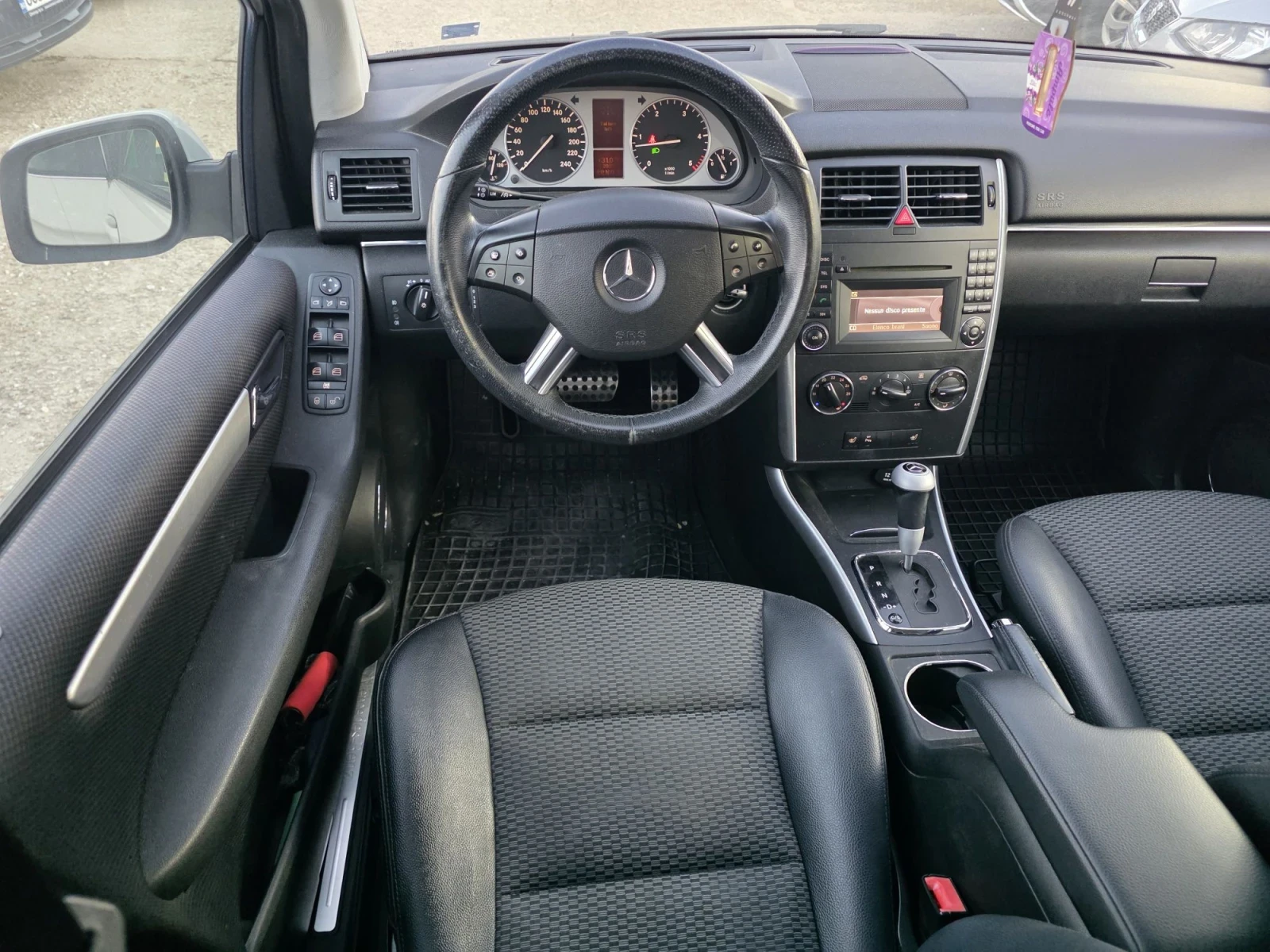 Mercedes-Benz B 200 Cdi | Автоматик | Топ състояние , снимка 4 - Автомобили и джипове - 55729359