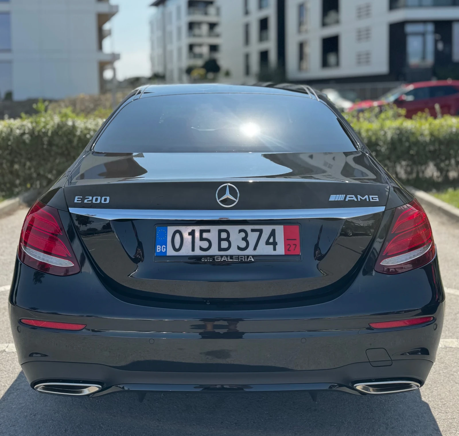 Mercedes-Benz E 200 AMG Line* EQBoost* Burmester* Full Led, снимка 9 - Автомобили и джипове - 55833366
