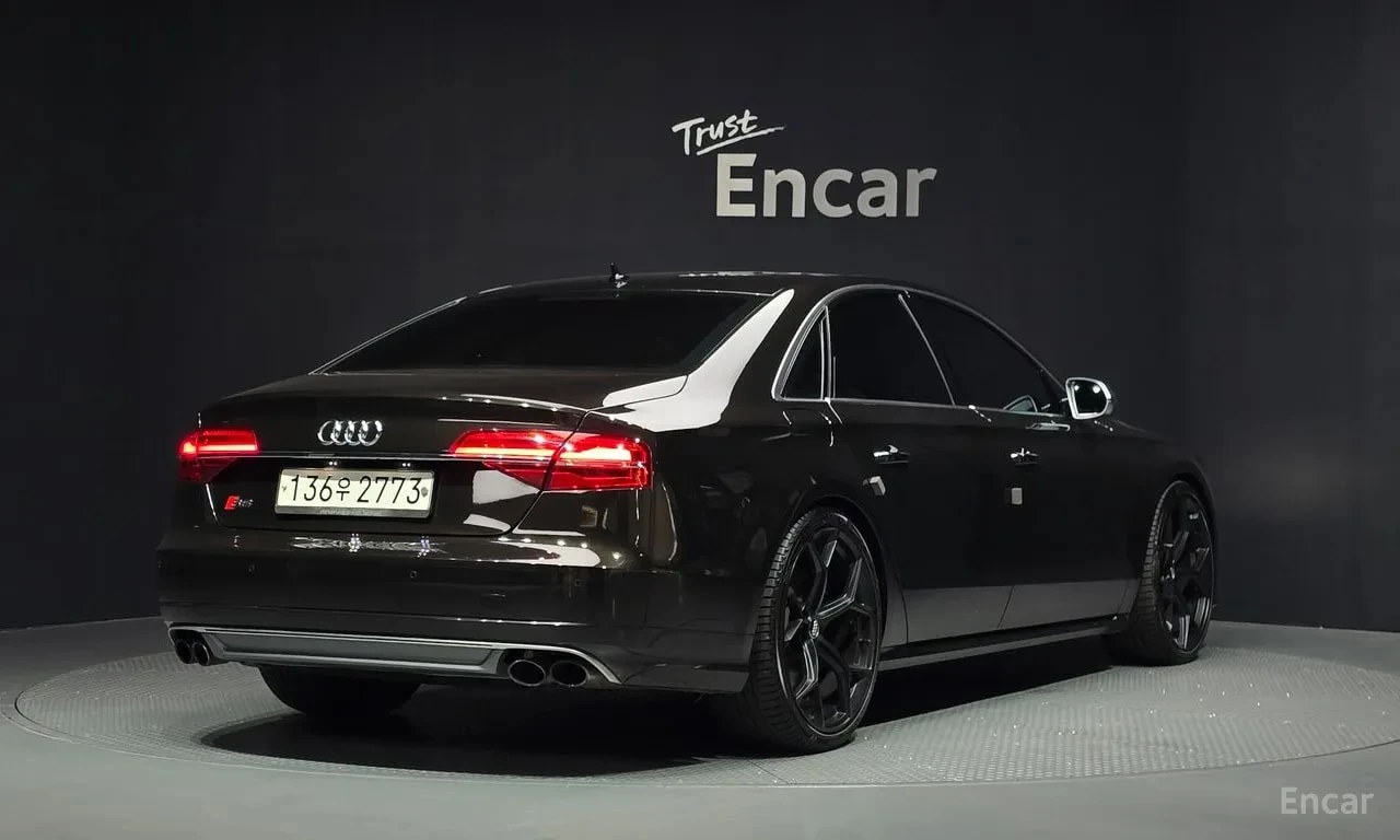 Audi S8 4.0 TFSI quattro, снимка 2 - Автомобили и джипове - 55995911