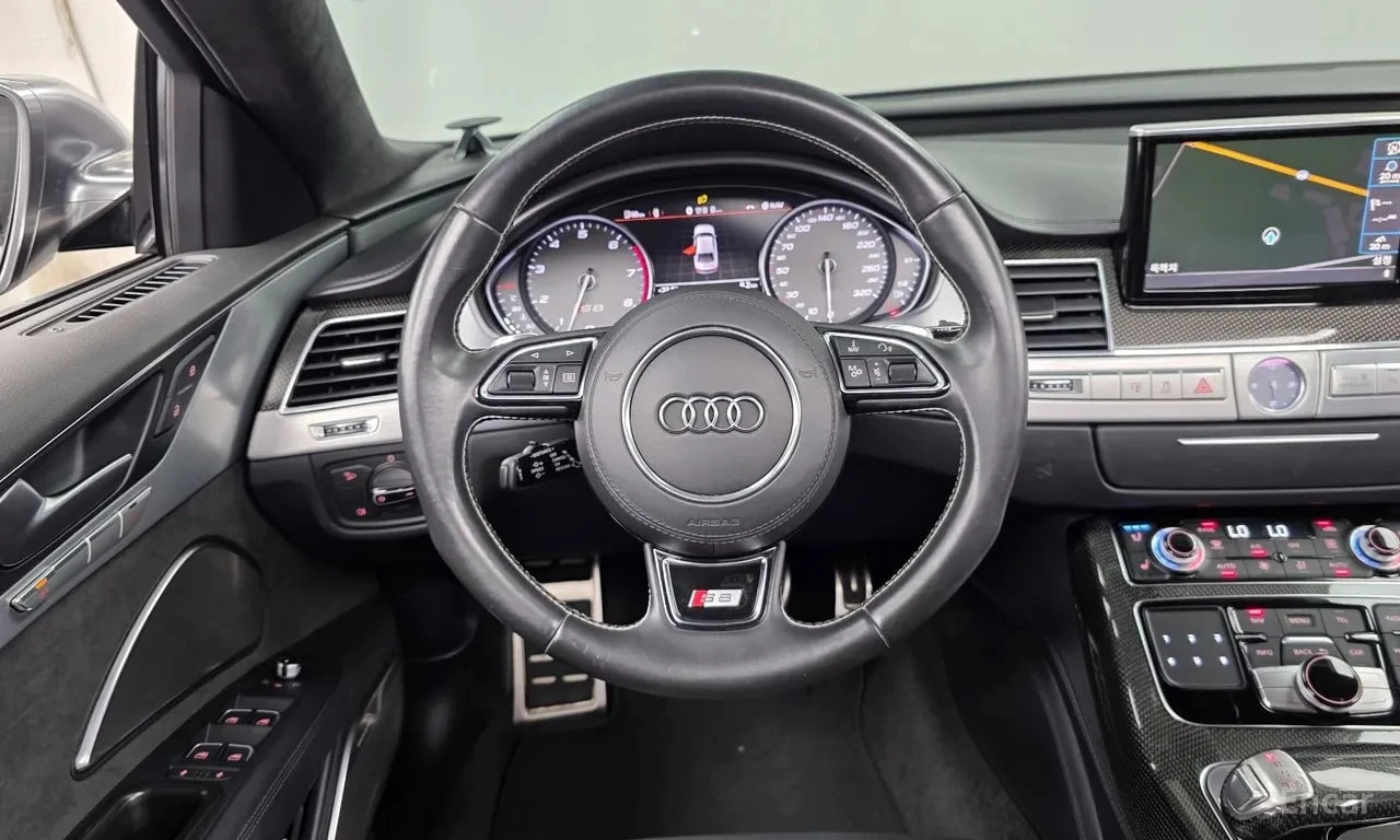 Audi S8 4.0 TFSI quattro, снимка 13 - Автомобили и джипове - 55995911