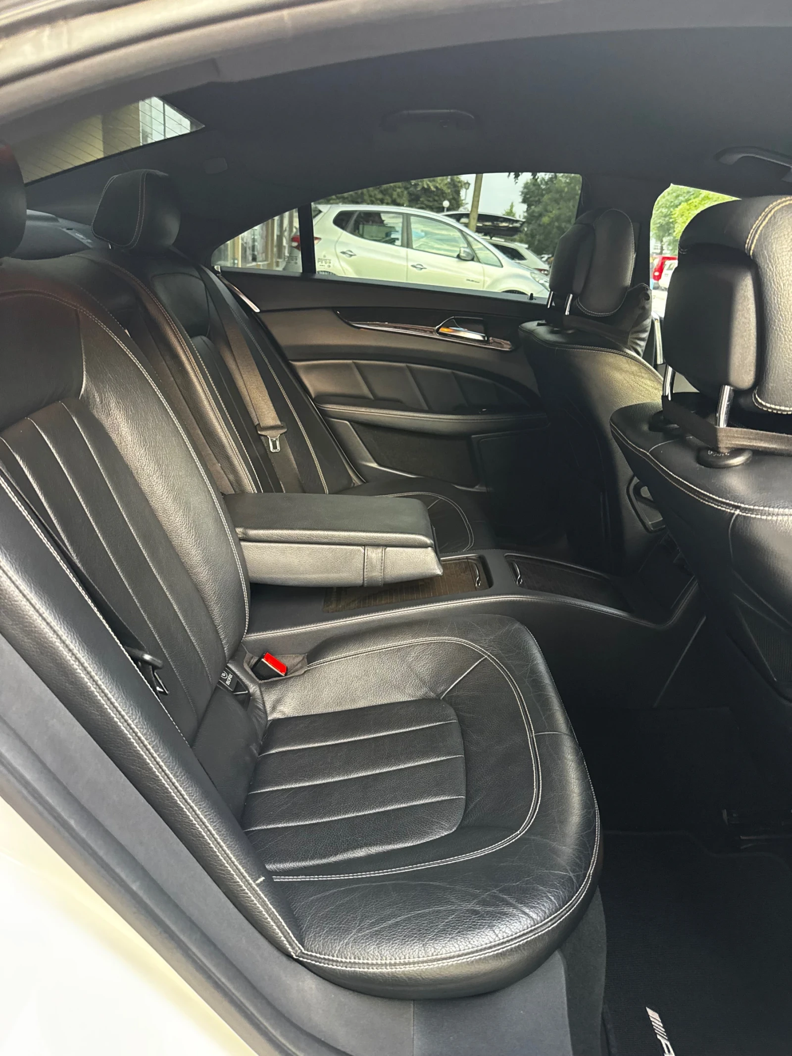 Mercedes-Benz CLS 350, снимка 14 - Автомобили и джипове - 56232464