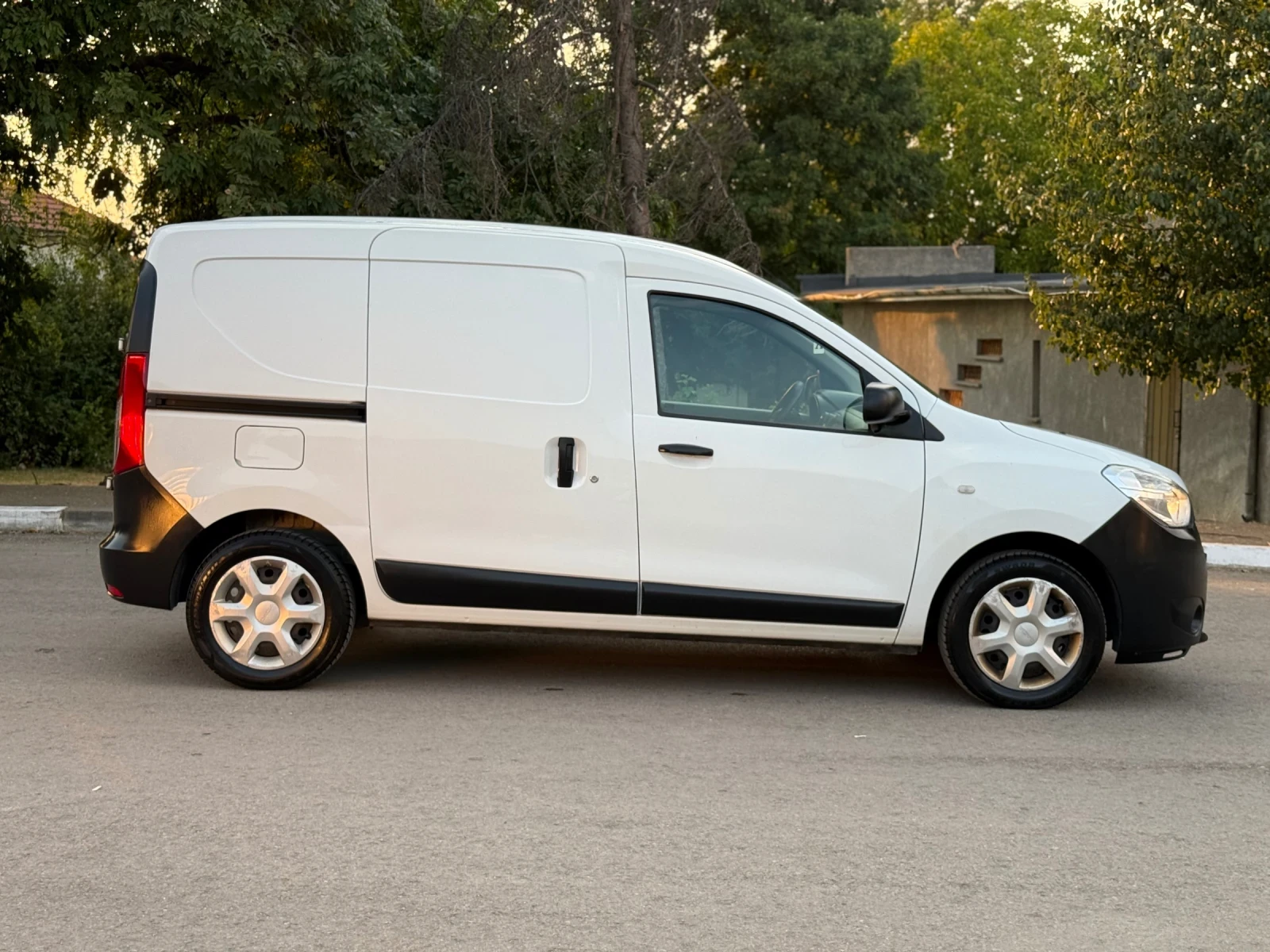 Dacia Dokker Face~MAXI, снимка 2 - Автомобили и джипове - 56233199