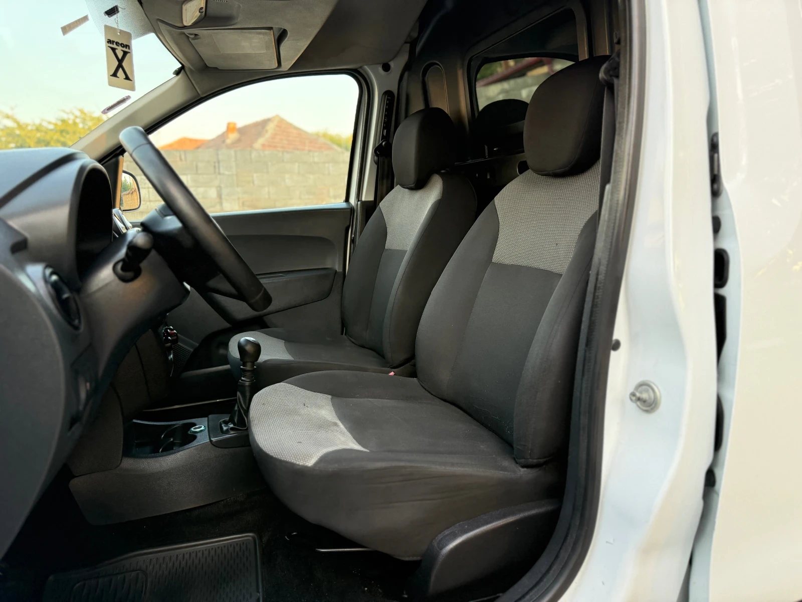 Dacia Dokker Face~MAXI, снимка 10 - Автомобили и джипове - 56233199