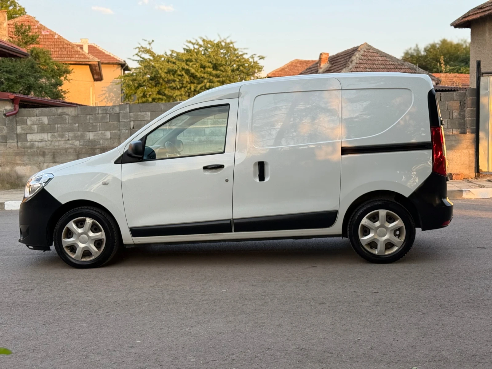 Dacia Dokker Face~MAXI, снимка 6 - Автомобили и джипове - 56233199