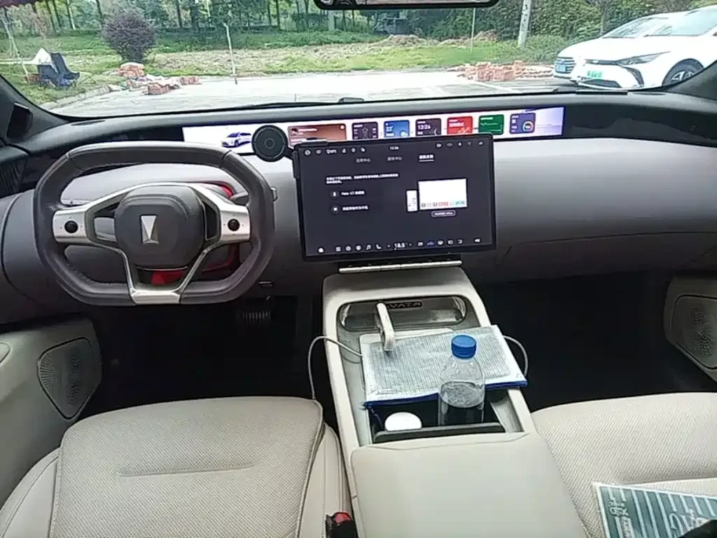 Avatr 12 650 Triple Laser AWD Performance Edition 2023, снимка 7 - Автомобили и джипове - 56704080