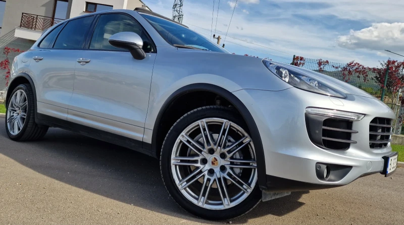 Porsche Cayenne 4.2TDI * PANORAMA* NAVI* PODGREV* KAMEARA* TOP!!!, снимка 10 - Автомобили и джипове - 47450748