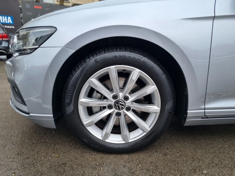 VW Passat 2.0TDI Face Lift DSG7 LED Distr Assist, снимка 17 - Автомобили и джипове - 49193727