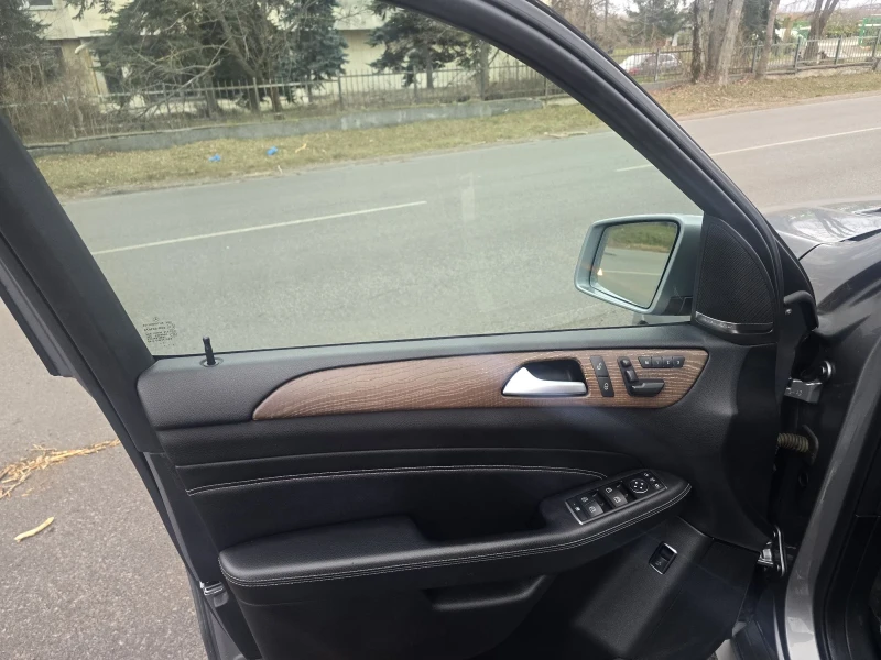 Mercedes-Benz ML 350, снимка 11 - Автомобили и джипове - 53012300