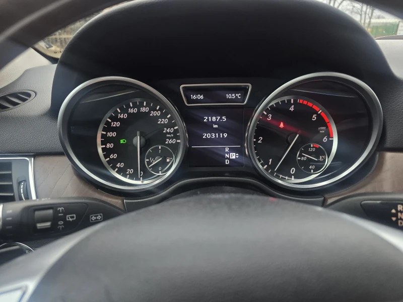 Mercedes-Benz ML 350, снимка 14 - Автомобили и джипове - 53012300