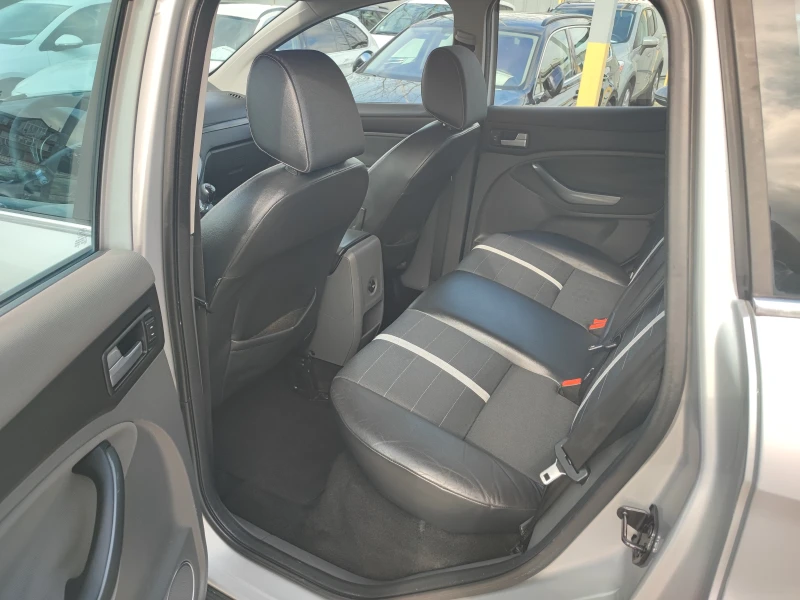 Ford Kuga 2.0TDC-136ks-6sk-4X4-ПАРКТРОНИК-НАВИГАЦИЯ, снимка 15 - Автомобили и джипове - 53465397