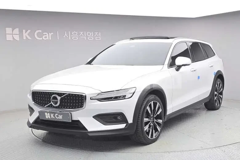 Volvo XC60 B5 AWD | DIGITAL | B&W | 360