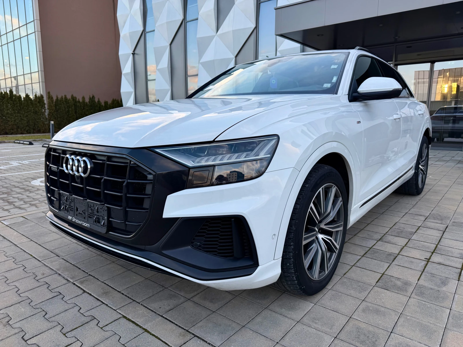 Audi Q8 S-LINE-Bang &CO-MATRIX-BLINDSPOT--KEYGO-360-КАМЕРА, снимка 1