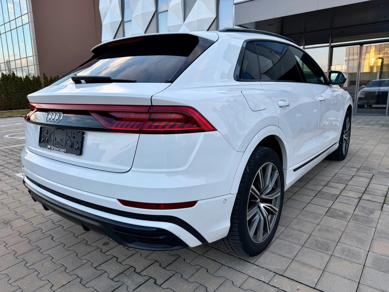 Audi Q8 S-LINE-Bang &CO-MATRIX-BLINDSPOT--KEYGO-360-КАМЕРА - изображение 5