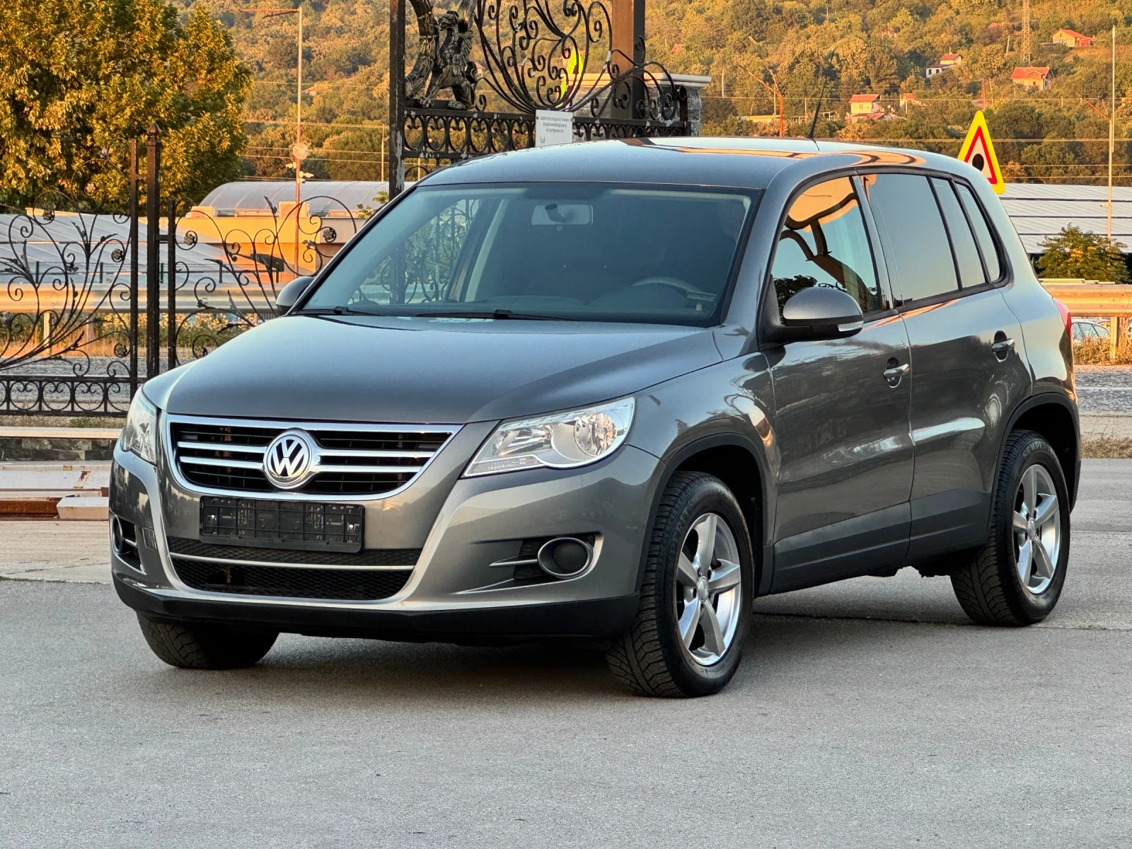 VW Tiguan 2.0TDI 4Motion - изображение 2