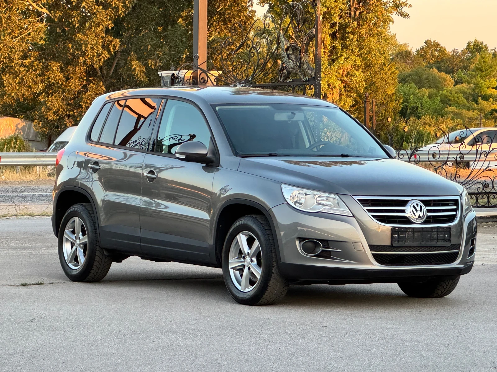 VW Tiguan 2.0TDI 4Motion - изображение 4