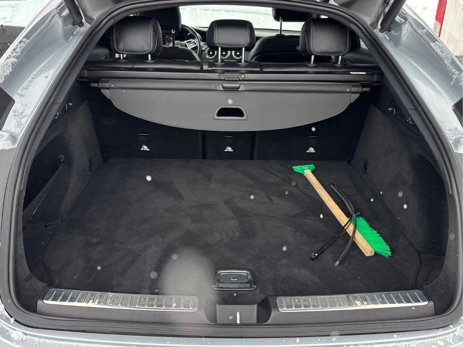 Mercedes-Benz GLC 300 С РЕГИСТРАЦИЯ & АВТО КРЕДИТ, снимка 14 - Автомобили и джипове - 54060804