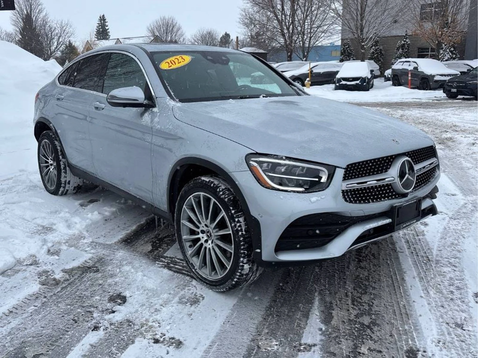 Mercedes-Benz GLC 300 С РЕГИСТРАЦИЯ & АВТО КРЕДИТ, снимка 2 - Автомобили и джипове - 54060804