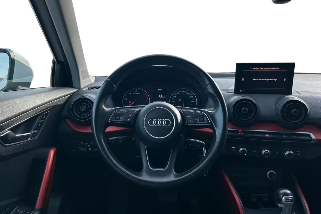 Audi Q2 Sport 2.0tdi 150PS S-tr. Quattro DK, снимка 7 - Автомобили и джипове - 54316224