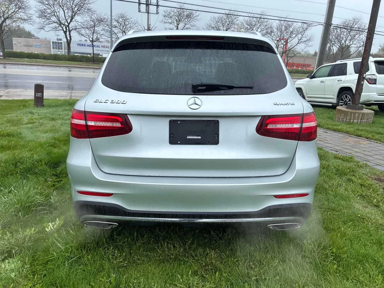 Mercedes-Benz GLC 300 | ПОДГРЕВ  | ПАНОРАМА  | + ГУМИ ДЖАНТИ | , снимка 4 - Автомобили и джипове - 54458518
