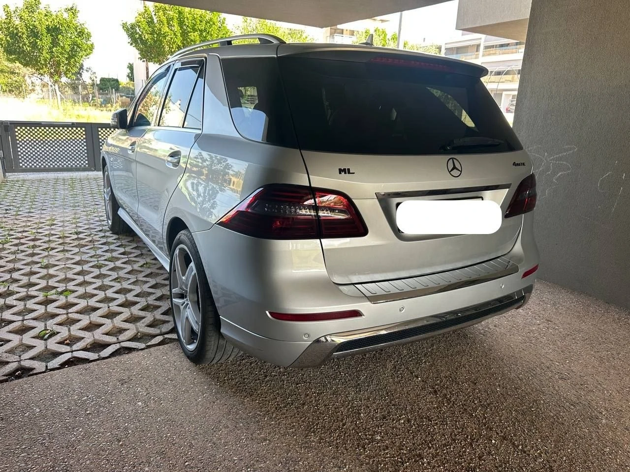 Mercedes-Benz ML 350 Bluetec, снимка 6 - Автомобили и джипове - 55249094