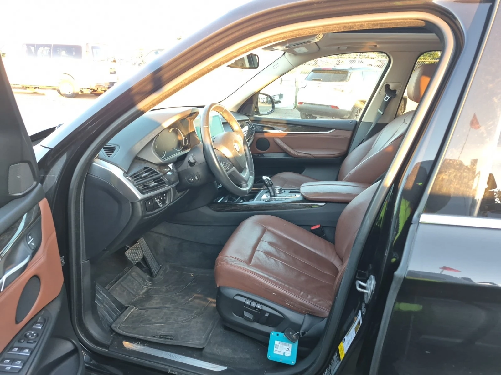 BMW X5  XDRIVE35I / ПАНОРАМА / ПОДГРЕВИ / АВТОКРЕДИТ, снимка 5 - Автомобили и джипове - 56081003