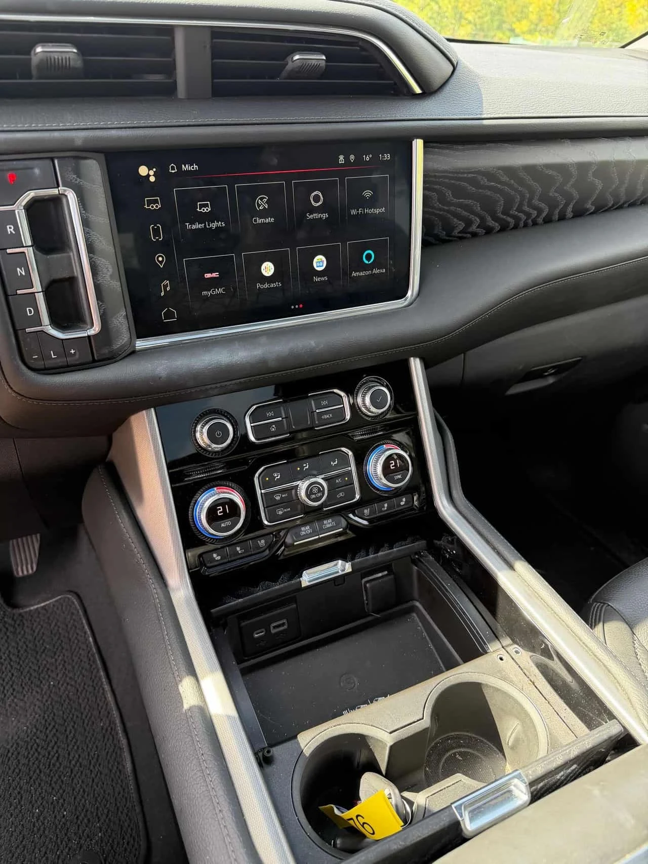 Gmc Yukon * Denali * АВТОКРЕДИТ БЕЗ ПЪРВОНАЧАЛНА ВНОСКА* , снимка 8 - Автомобили и джипове - 56192654