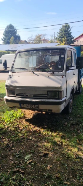 Nissan Capstar 