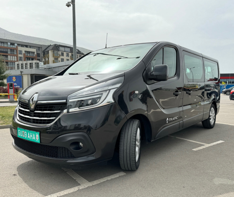 Renault Trafic 2.0 CDI, снимка 1 - Бусове и автобуси - 46361402