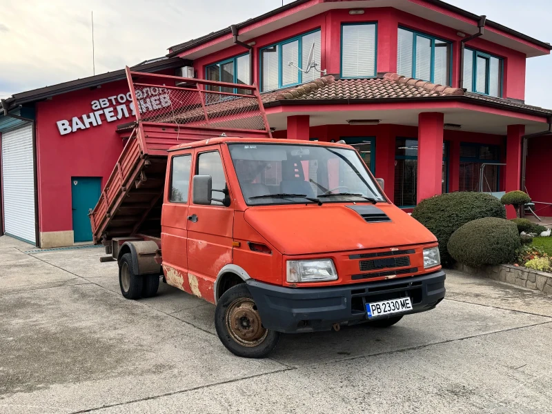 Iveco Daily Тристранен самосвал, снимка 1 - Бусове и автобуси - 48442709