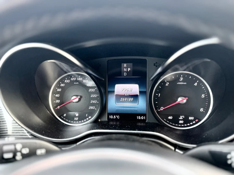 Mercedes-Benz V 250, снимка 17 - Бусове и автобуси - 52355519