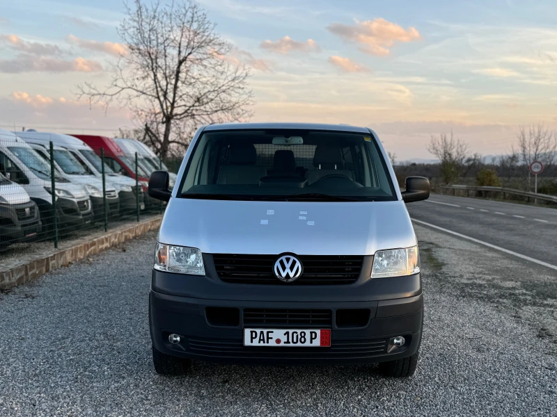 VW T5 Multivan* Клима* Германия* Оригинал* Полицейски * , снимка 2 - Бусове и автобуси - 52505324