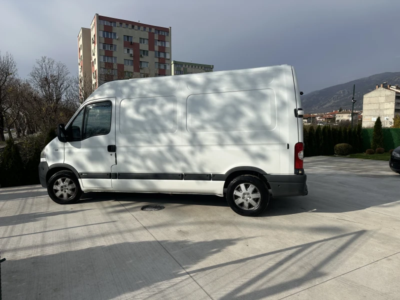Opel Movano 2.5* Автоматик* Рампа* КЛИМАТИК, снимка 17 - Бусове и автобуси - 52642537