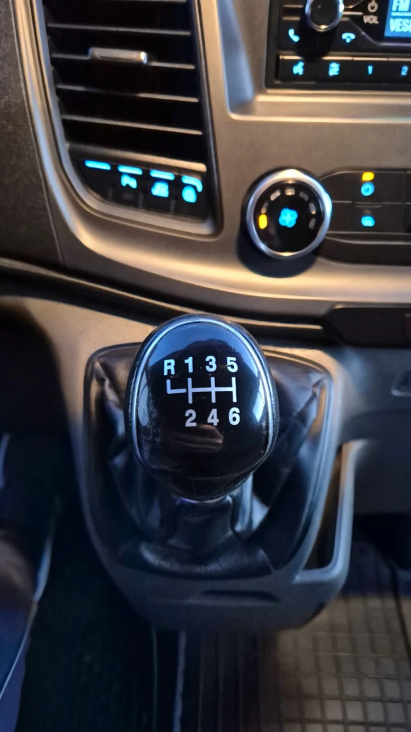 Ford Transit Custom 2.0, снимка 15 - Бусове и автобуси - 52645954