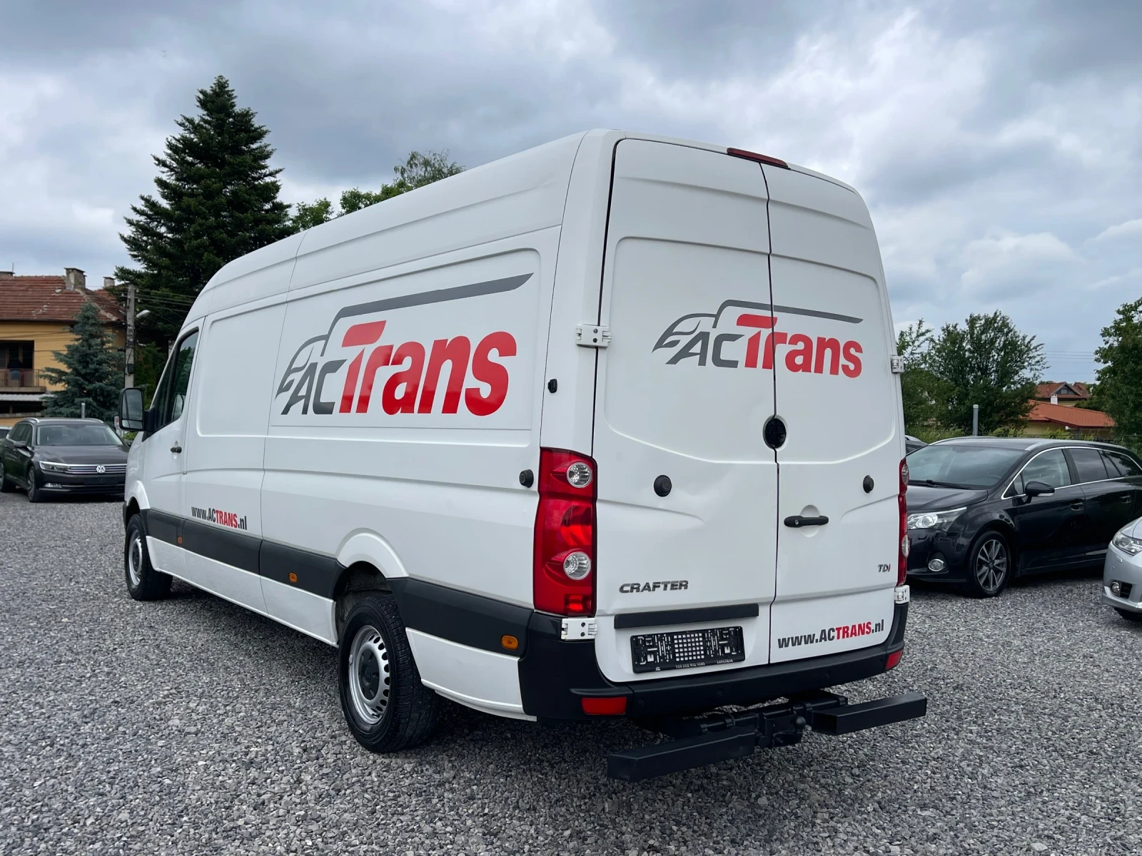 VW Crafter 2.0TDI, ДДС, 243000Km, Един собственик, Серв.Истор - изображение 7