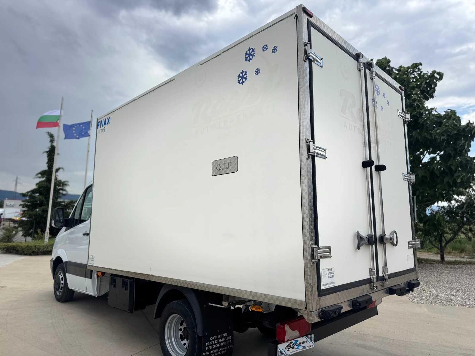 Mercedes-Benz Sprinter 413 ХЛАДИЛЕН, снимка 2 - Бусове и автобуси - 55221859