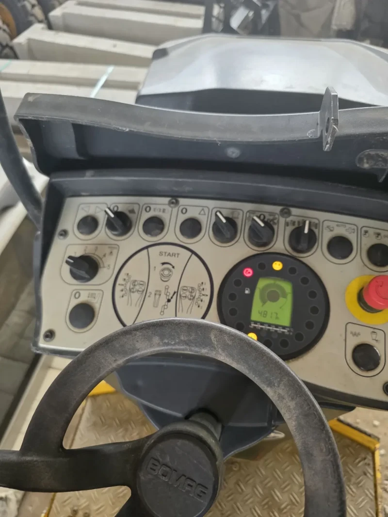 Валяк BOMAG BW80, снимка 4 - Индустриална техника - 53559947