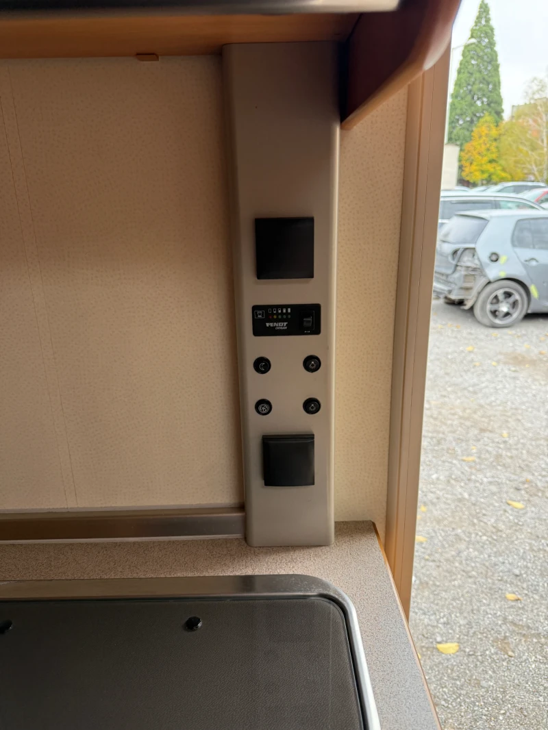 Каравана Fendt FENDT PLATIN 590, снимка 9 - Каравани и кемпери - 52228802