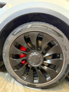 Tesla Model Y Model Y Performance, снимка 14