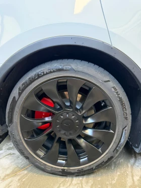 Tesla Model Y Model Y Performance, снимка 15