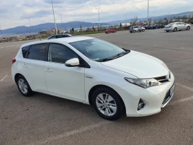 Toyota Auris Hybrid LPG, снимка 2