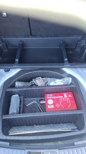 Toyota Auris 1.4D4D-90k.c. - 7250 € / 14179.77 лв. - 19098301 6